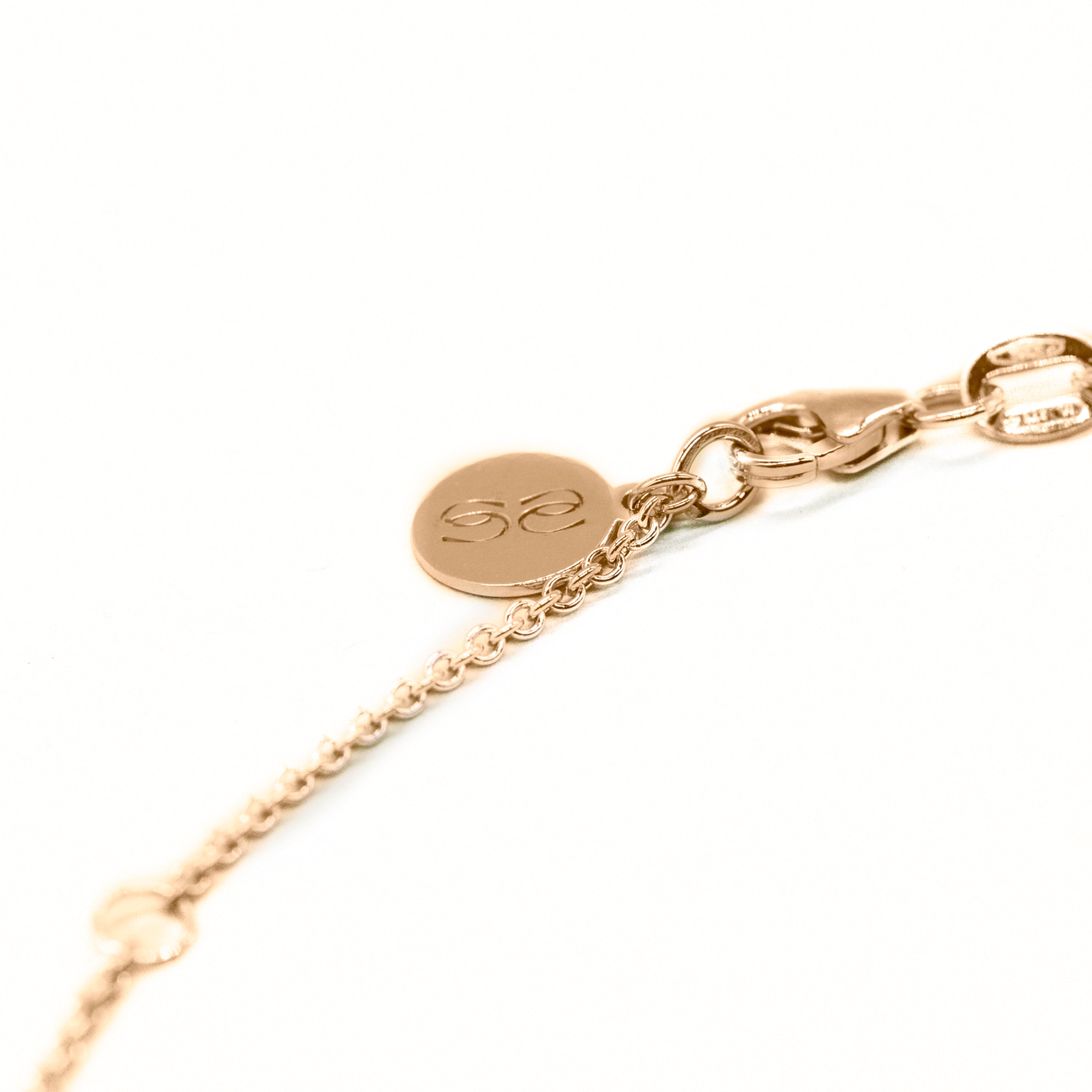ENDURE NECKLACE