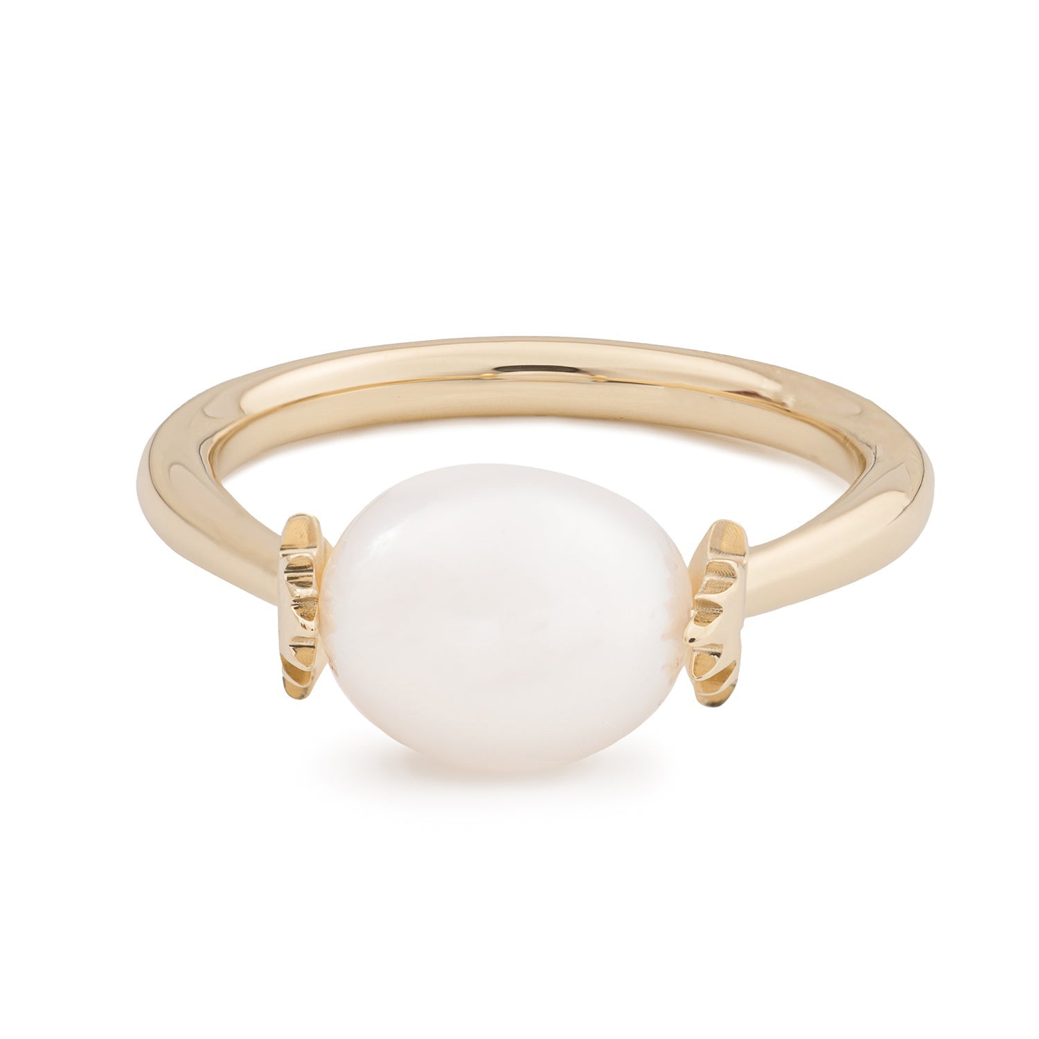 OVAL PEARL RING